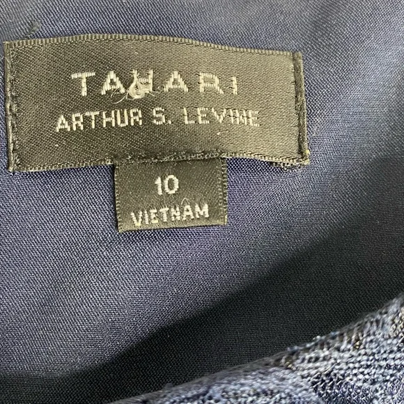 Tahari Scoop Neck Embroidered Sheath Dress - Picture 6 of 8